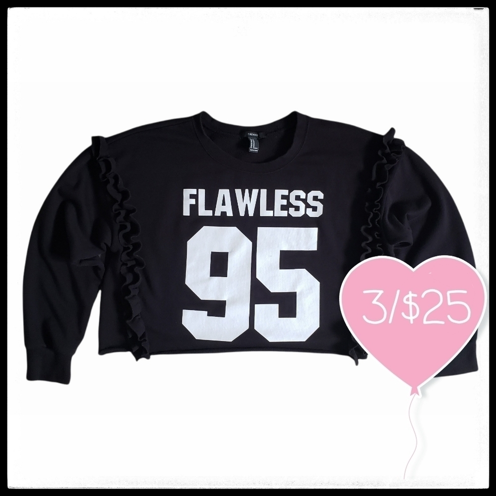 ⭐3/$25⭐ Forever 21 Cropped Sweatshirt